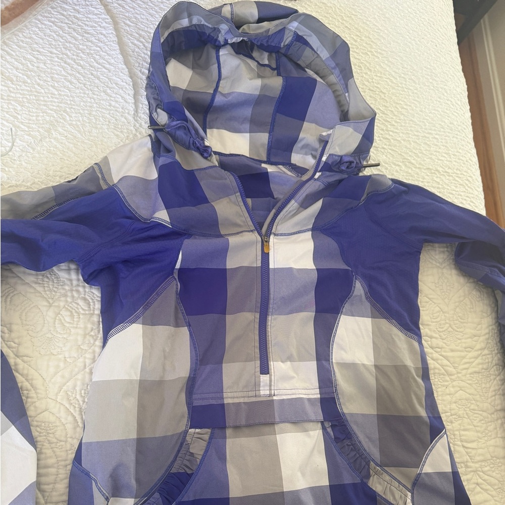 Lululemon checkered wind breaker (royal blue/purple/white) size 6